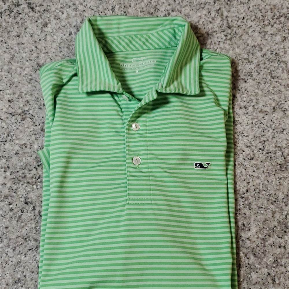 Vineyard Vines performance polo